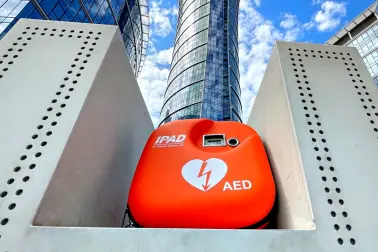 Co to jest defibrylator AED?